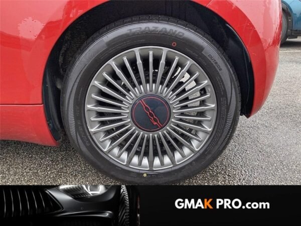 Fiat 500 iii E 95 ch (red)