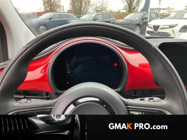 Fiat 500 iii E 95 ch (red)