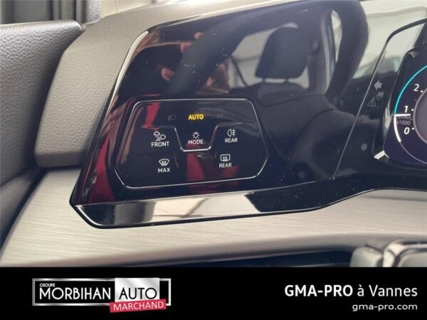 Volkswagen Golf viii 1.5 etsi opf 150 dsg7 style
