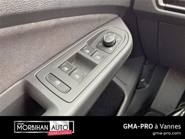 Volkswagen Golf viii 1.5 etsi opf 150 dsg7 style