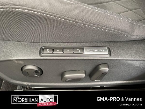 Volkswagen Golf viii 1.5 etsi opf 150 dsg7 style