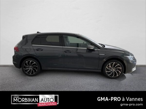 Volkswagen Golf viii 1.5 etsi opf 150 dsg7 style