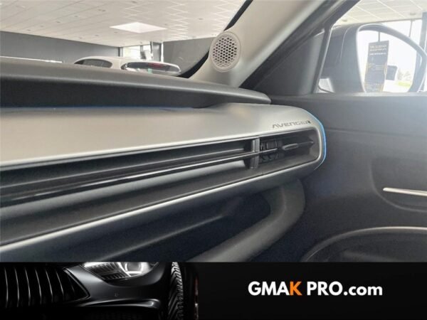 Jeep Avenger electrique 115 kw 4x2 summit