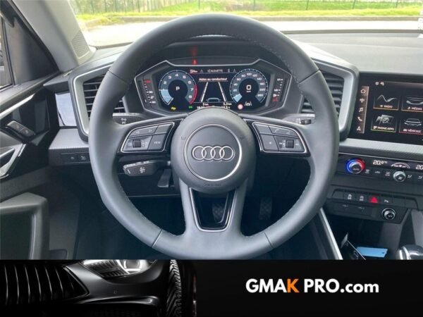 Audi A1 ii 25 tfsi 95 ch s tronic 7 avus