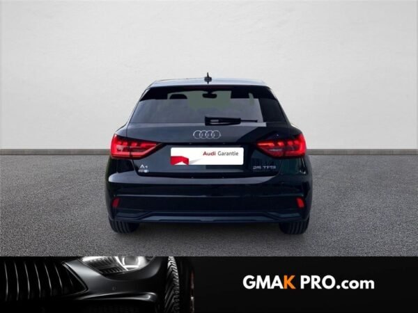 Audi A1 ii 25 tfsi 95 ch s tronic 7 avus