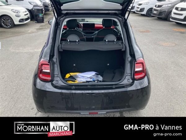 Fiat 500 iii E 118 ch (red)