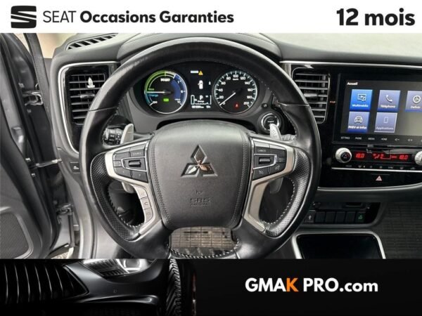 Mitsubishi Outlander iii 2.4l phev twin motor 4wd invite