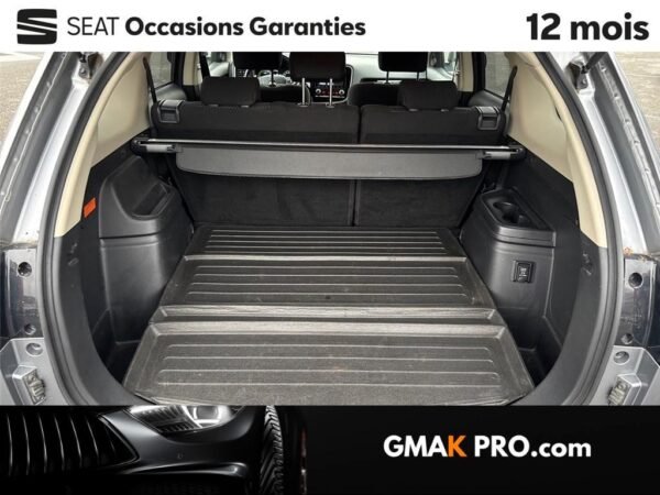 Mitsubishi Outlander iii 2.4l phev twin motor 4wd invite