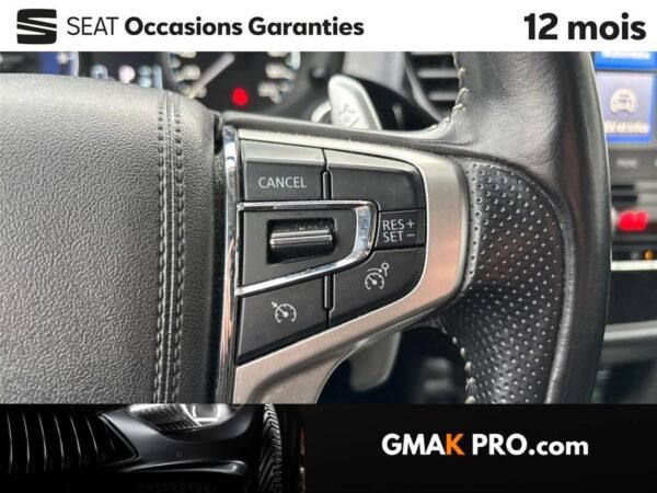Mitsubishi Outlander iii 2.4l phev twin motor 4wd invite