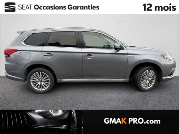 Mitsubishi Outlander iii 2.4l phev twin motor 4wd invite