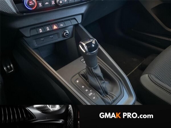 Audi A1 ii 25 tfsi 95 ch s tronic 7 s line