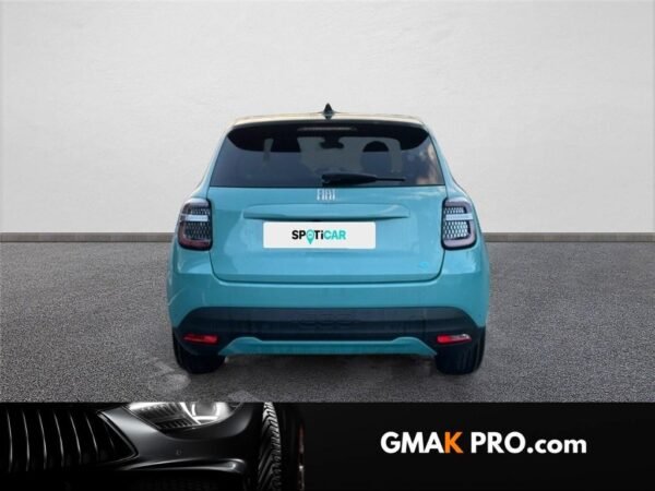 Fiat 600e 54 kwh 156 ch la prima