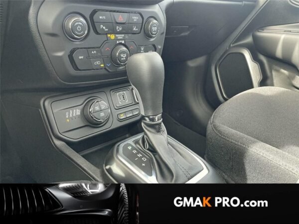 Jeep Renegade 1.3 turbo t4 240 ch phev bva6 4xe eawd north star