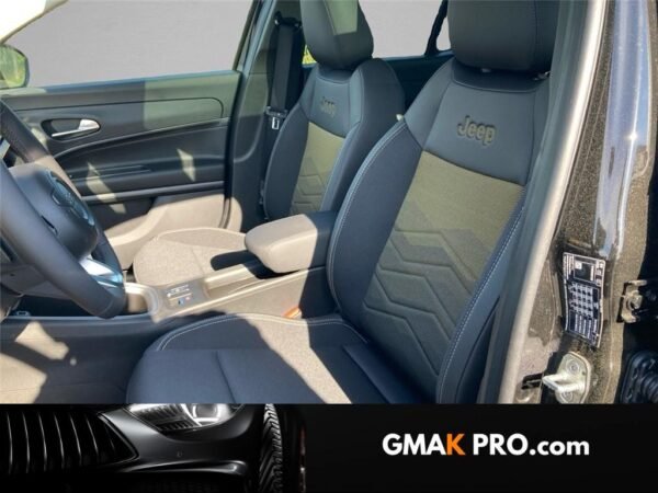 Jeep Avenger 1.2 turbo t3 100 ch e-hybrid bvr6 summit