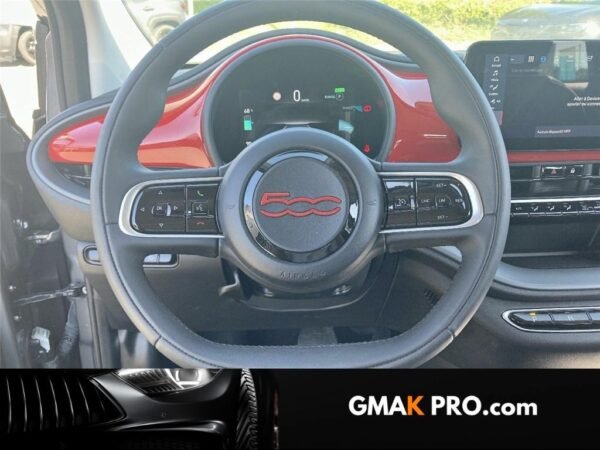Fiat 500 iii E 95 ch (red)