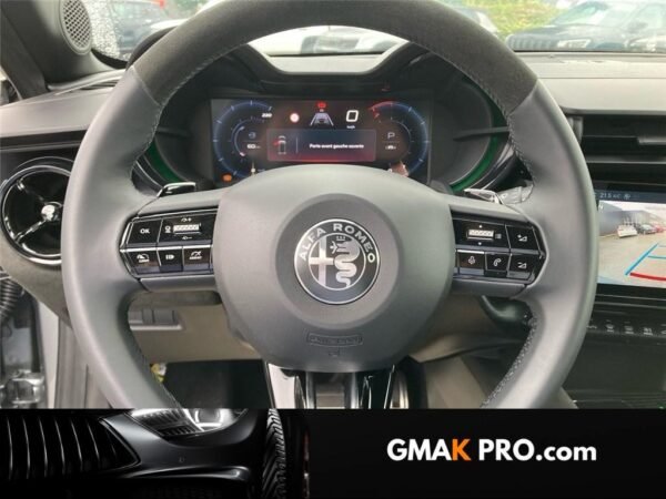 Alfa romeo Junior 1.2 ibrida 136 ch edct6 speciale