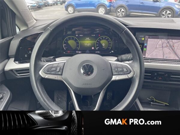 Volkswagen Golf viii 1.0 tsi opf 110 bvm6 life 1st