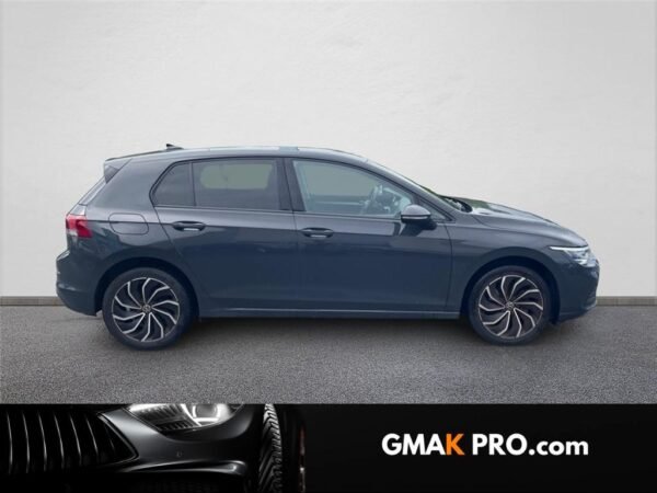 Volkswagen Golf viii 1.0 tsi opf 110 bvm6 life 1st