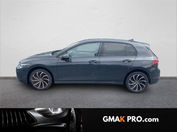 Volkswagen Golf viii 1.0 tsi opf 110 bvm6 life 1st