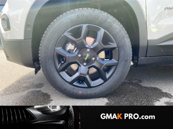 Jeep Avenger 1.2 turbo t3 145 ch e-hybrid bvr6 4xe upland