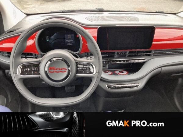 Fiat 500 iii E 118 ch (red)