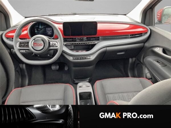 Fiat 500 iii E 118 ch (red)