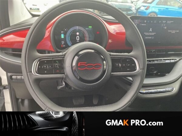 Fiat 500 iii E 95 ch (red)