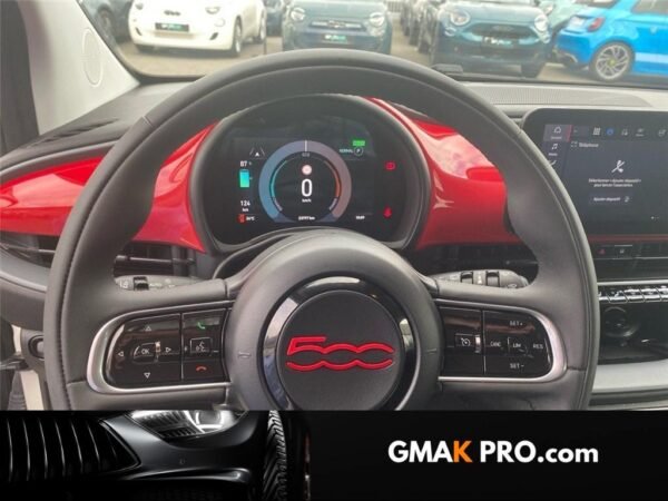 Fiat 500 iii E 95 ch (red)