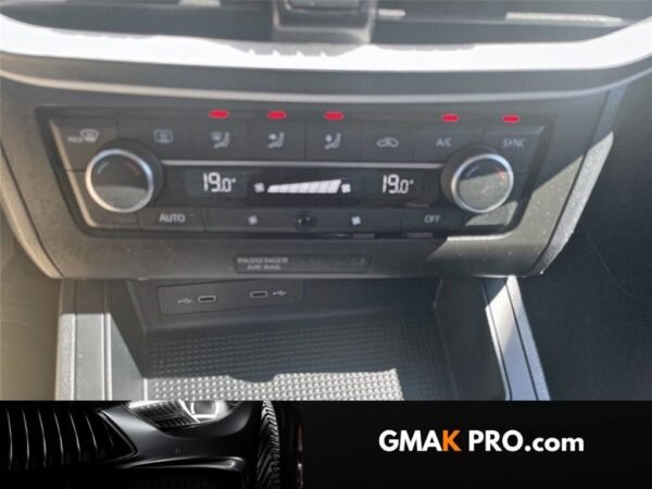 image_3152856_21 Seat Ibiza v 1.0 ecotsi 95 ch s/s bvm5 urban