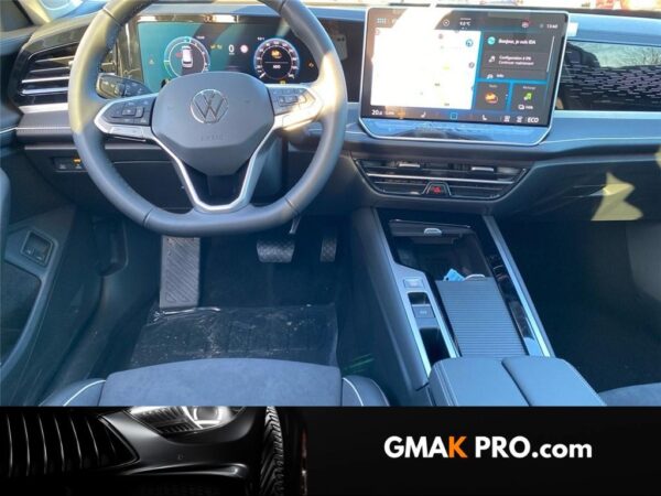 Volkswagen Passat ix 1.5 ehybrid 204 dsg6 elegance