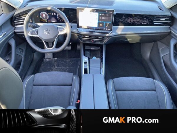 Volkswagen Passat ix 1.5 ehybrid 204 dsg6 elegance