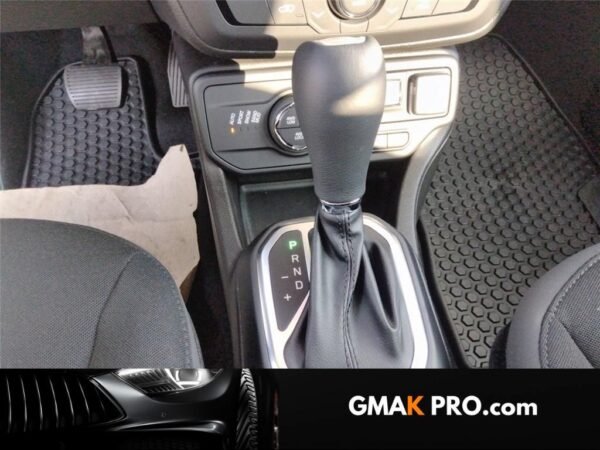 Jeep Renegade 1.3 turbo t4 240 ch phev bva6 4xe eawd upland