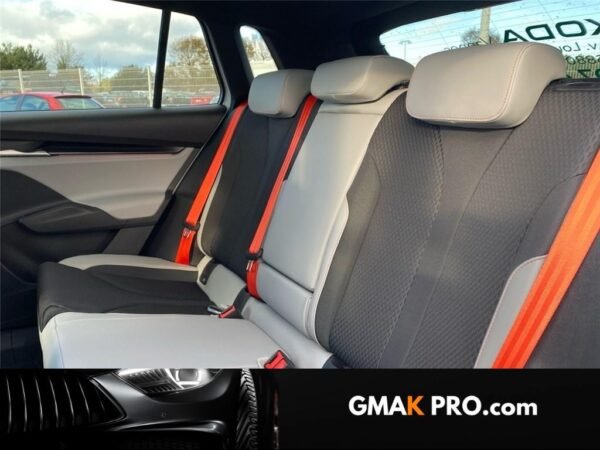 Skoda Elroq 204 ch batterie 60 clever