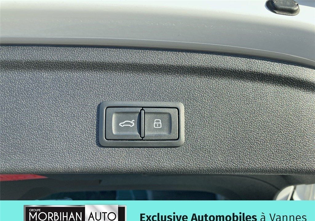 AUDI A3 SPORTBACK 40 TFSIE 204 S TRONIC 6
