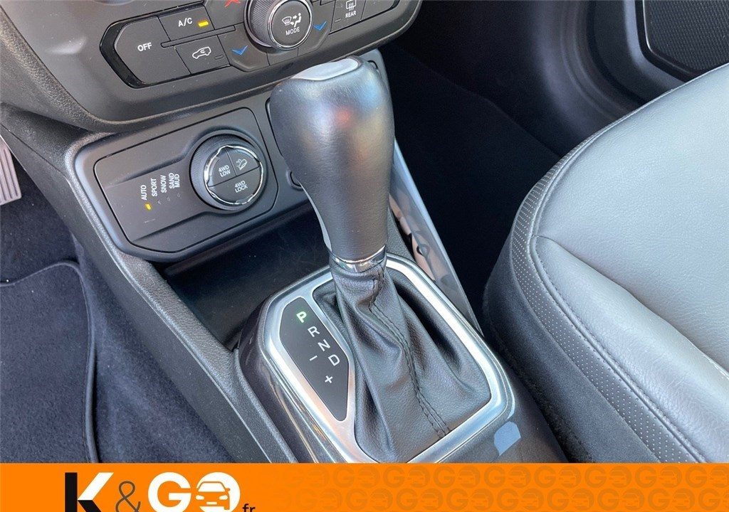 JEEP RENEGADE 1.3 TURBO T4 240 CH PHEV AT6 4XE EAWD