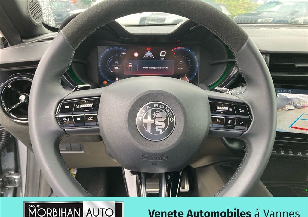 ALFA ROMEO JUNIOR 1.2 IBRIDA 136 CH EDCT6