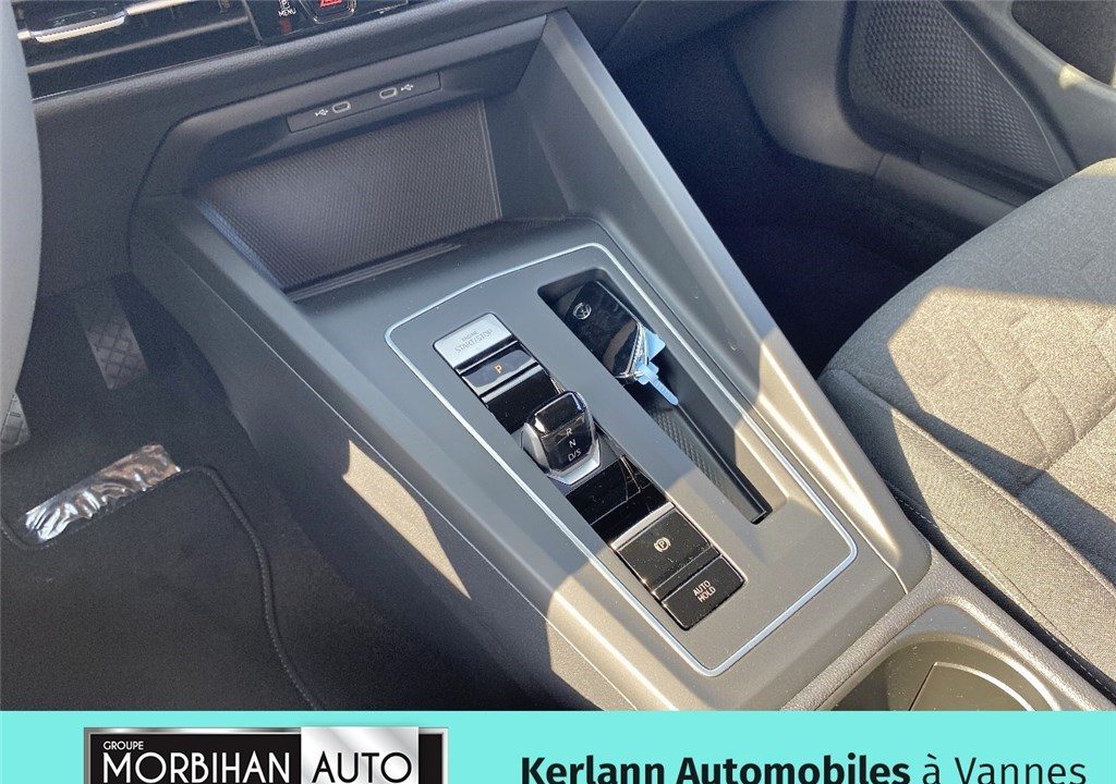 VOLKSWAGEN GOLF 1.5 EHYBRID 204 DSG6