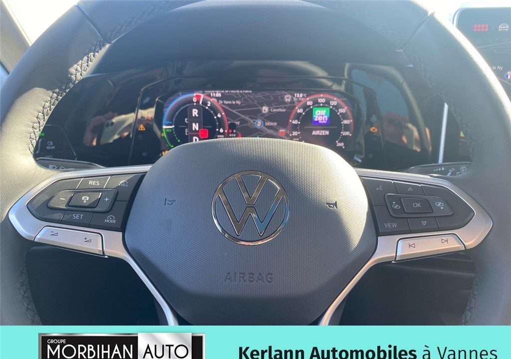 VOLKSWAGEN GOLF 1.5 EHYBRID 204 DSG6