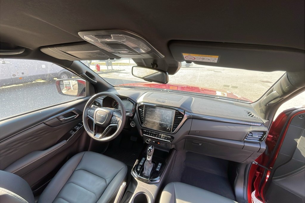 Isuzu D-MAX 1.9 4X4 SPACE CAB N60 NSPORT  AT