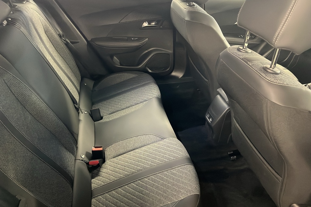 Peugeot 2008 PureTech 100 S&S BVM6 Allure