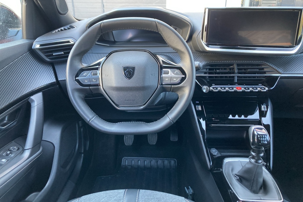 Peugeot 2008 PureTech 100 S&S BVM6 Allure