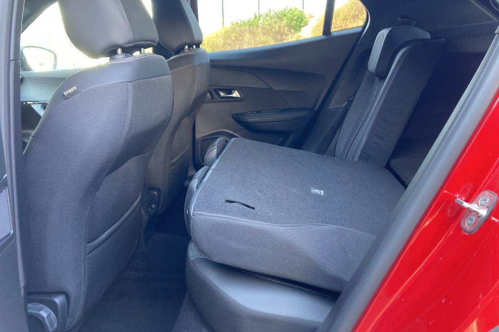 Peugeot 2008 PureTech 100 S&S BVM6 Allure