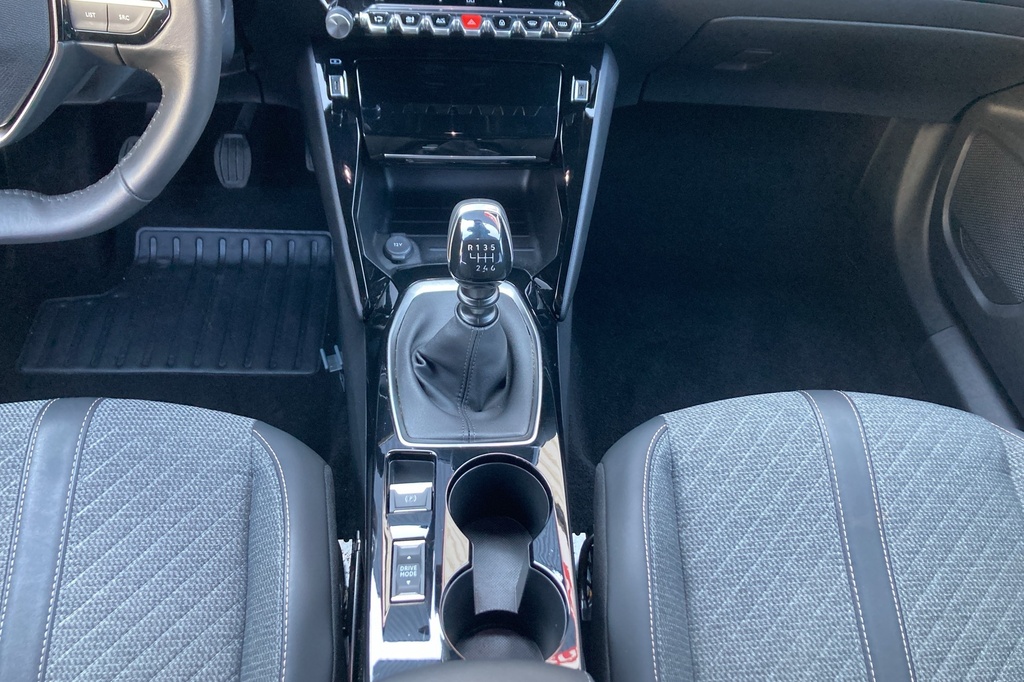 Peugeot 2008 PureTech 100 S&S BVM6 Allure