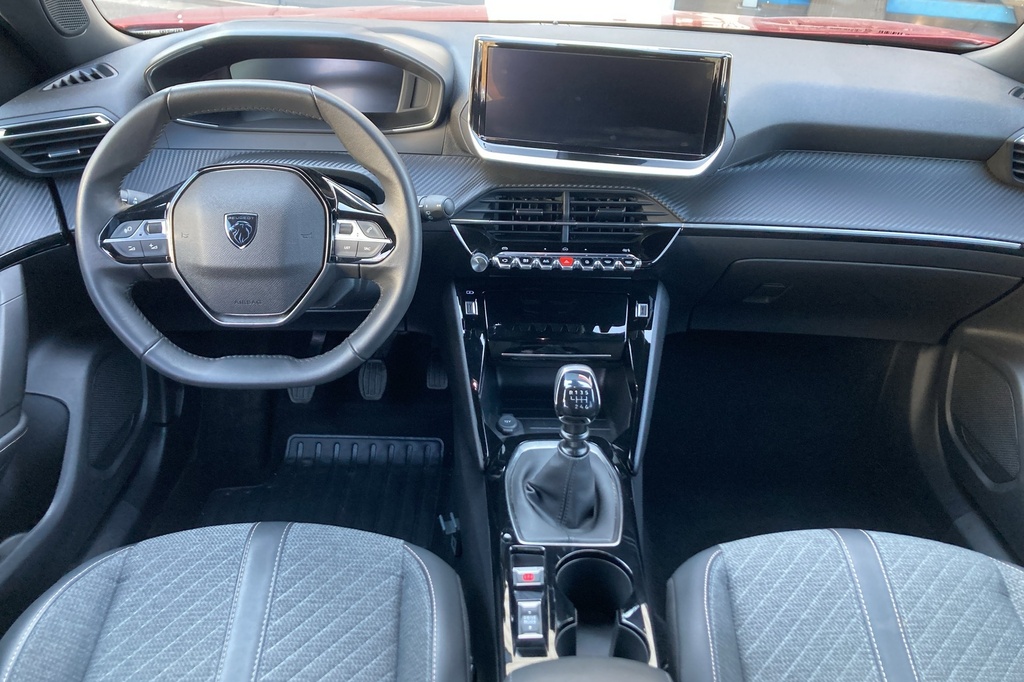 Peugeot 2008 PureTech 100 S&S BVM6 Allure