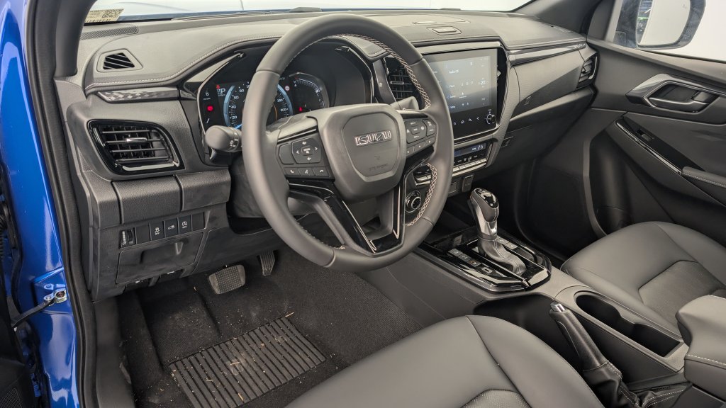 Isuzu D-MAX 1.9 4X4 SPACE CAB N60 NSPORT  AT