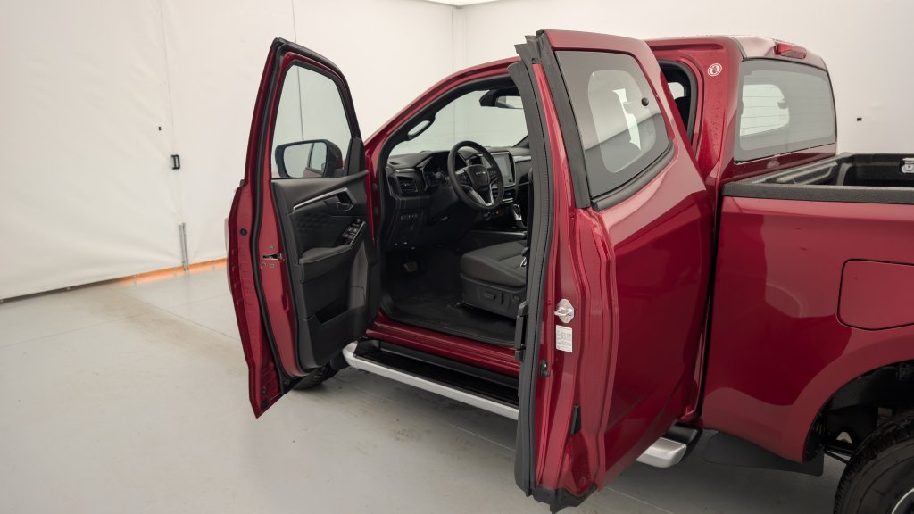 Isuzu D-MAX 1.9 4X4 SPACE CAB N60 F+  AT