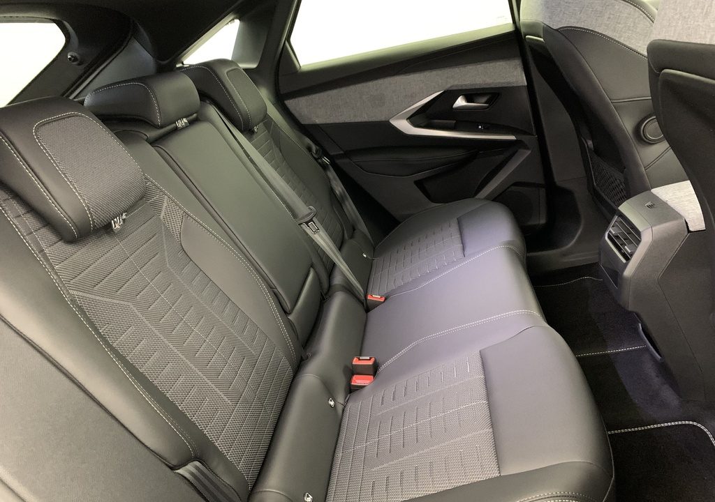 Peugeot 3008 Hybrid 145 e-DCS6 GT