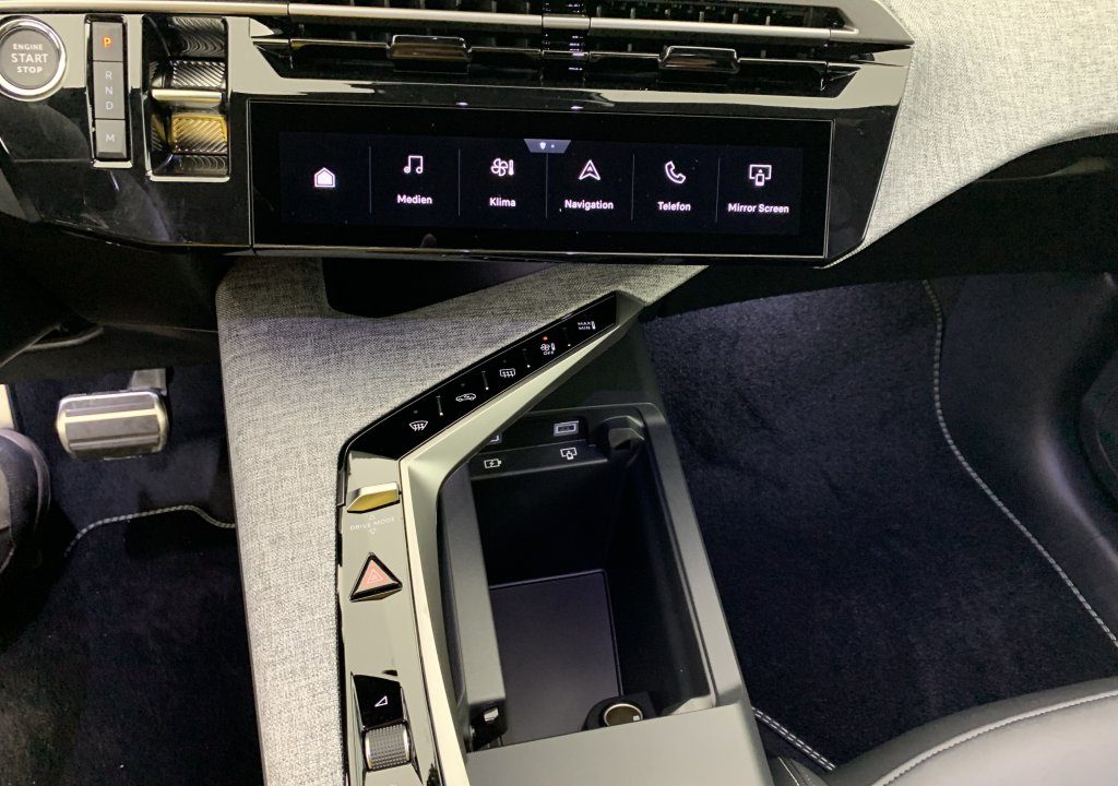 Peugeot 3008 Hybrid 145 e-DCS6 GT