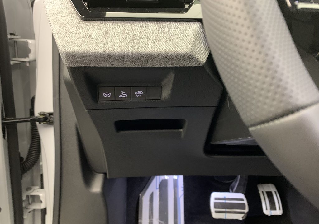 Peugeot 3008 Hybrid 145 e-DCS6 GT