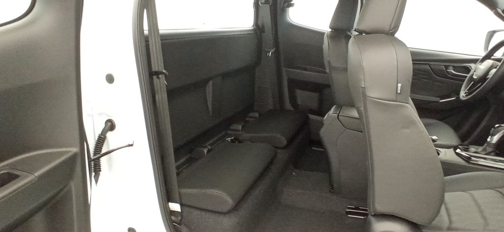 Isuzu D-MAX 1.9 4X4 SPACE CAB N60 NSPORT  AT
